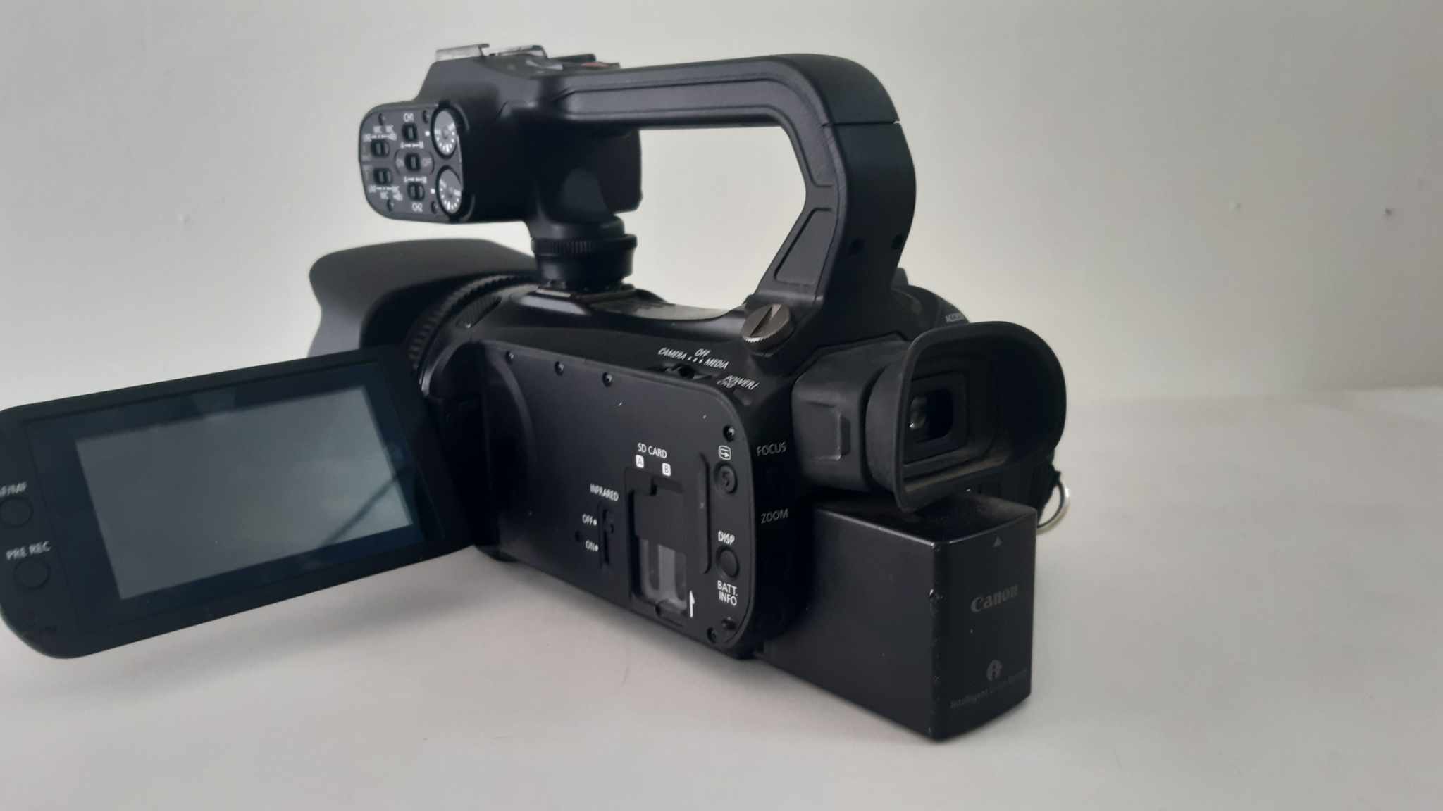 Teboursouk Cite Ain El Karma Camscope Semi-pro Camscope Semi-pro Camescope canon xa40  4k
